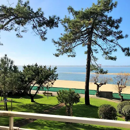 C2111 Vue Terrasse, Parking Apartamento *